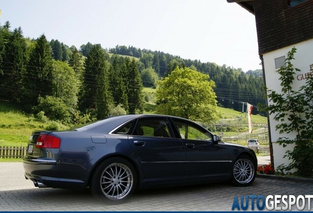 Audi S8 D3