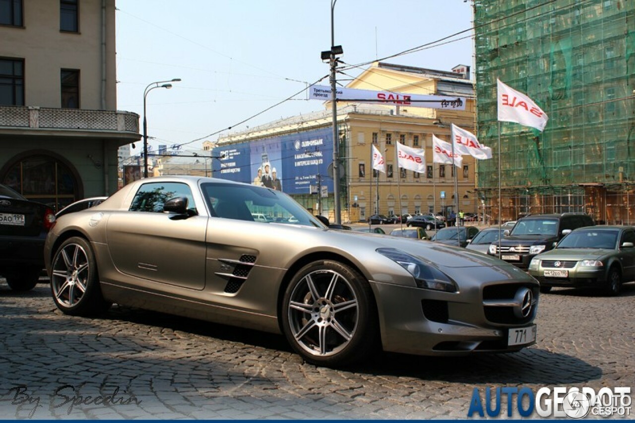 Mercedes-Benz SLS AMG