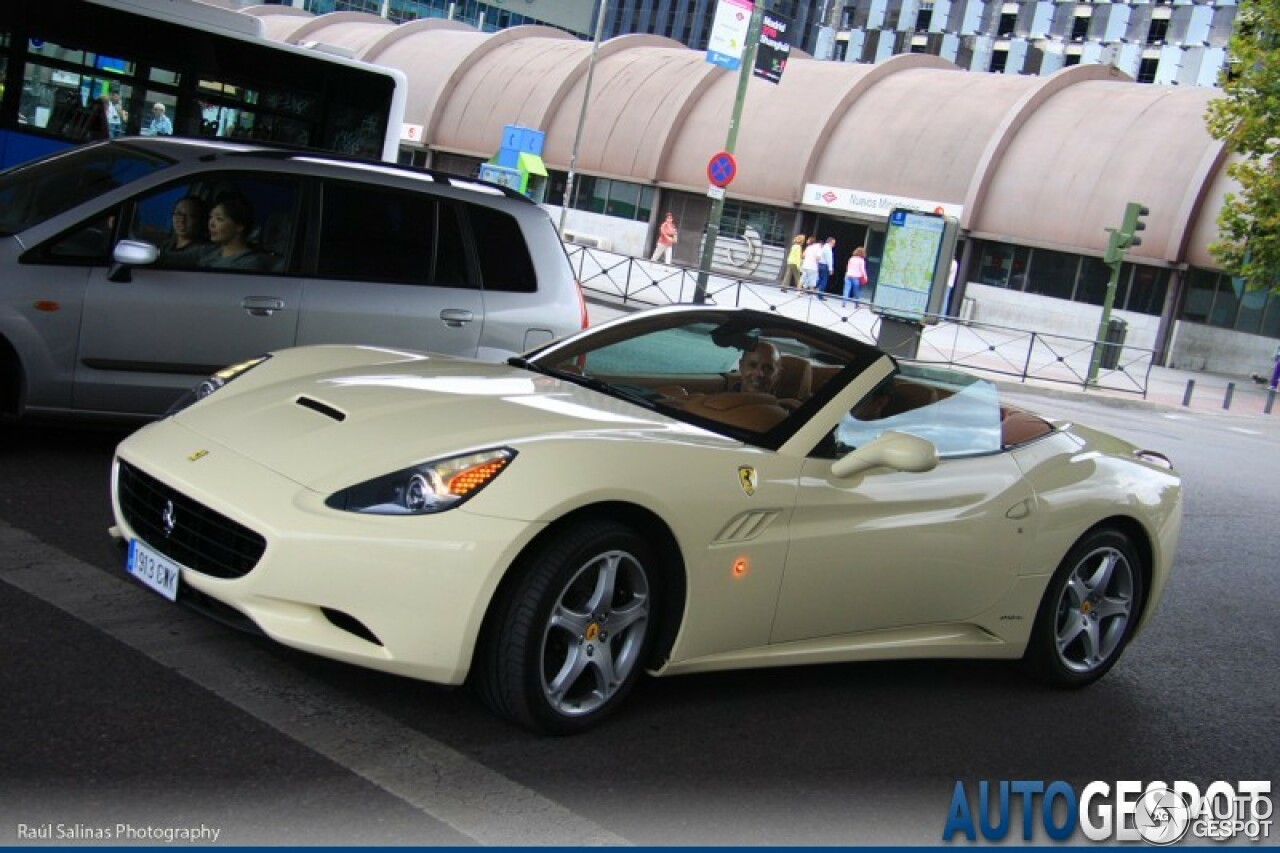 Ferrari California