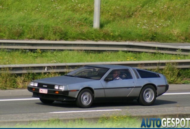 DeLorean DMC-12