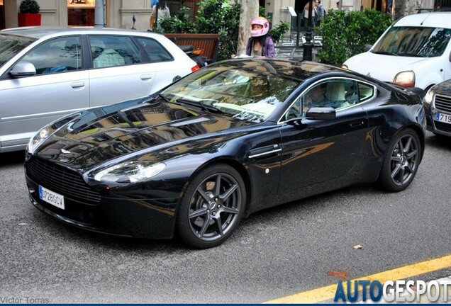 Aston Martin V8 Vantage