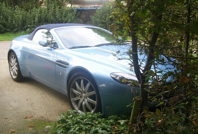 Aston Martin V8 Vantage Roadster