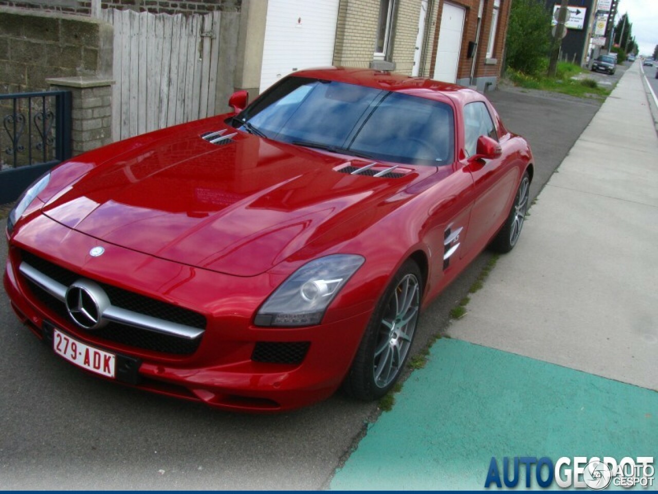 Mercedes-Benz SLS AMG