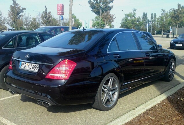 Mercedes-Benz S 65 AMG V221 2010