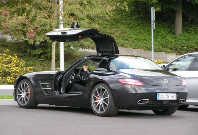 Mercedes-Benz SLS AMG