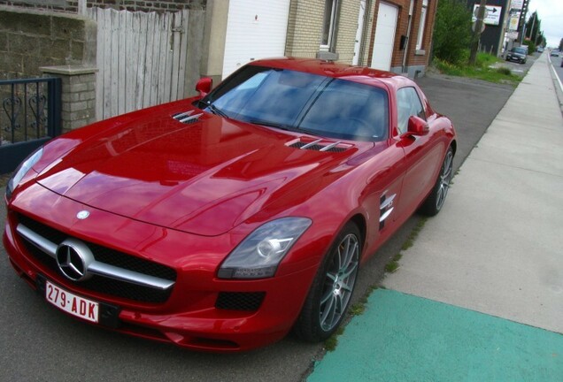 Mercedes-Benz SLS AMG