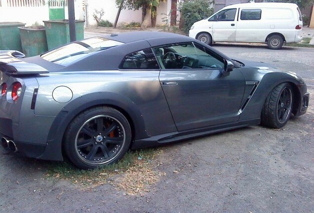 Nissan GT-R WALD Sports Line Black Bison Edition