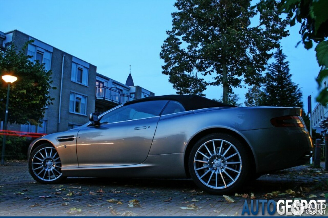 Aston Martin DB9 Volante