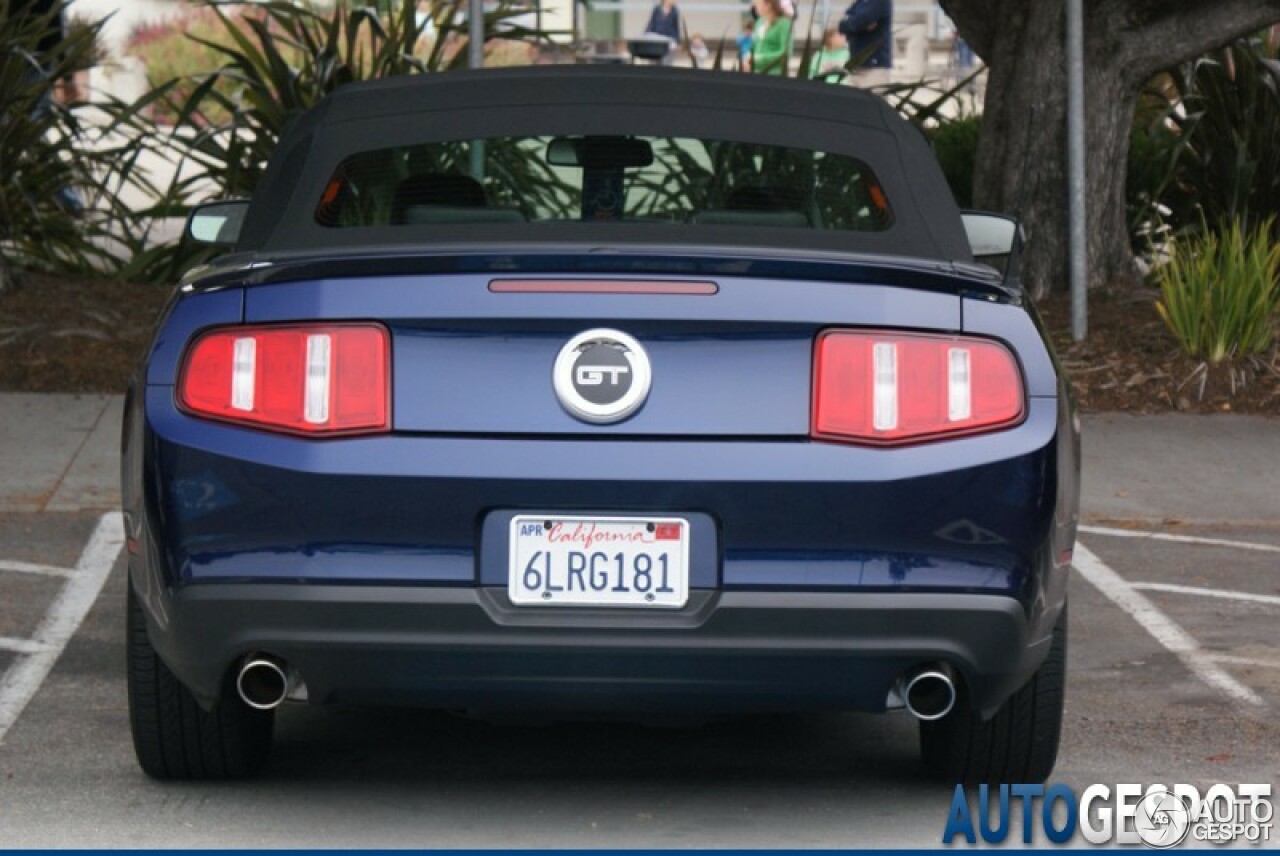 Ford Mustang GT Convertible 2010