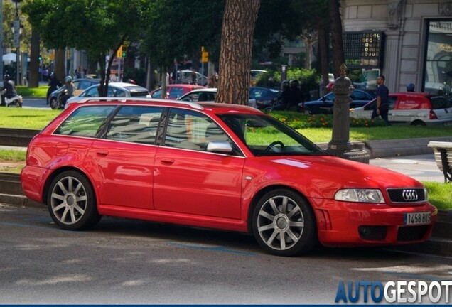 Audi RS4 Avant B5