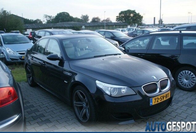 BMW M5 E60 2005