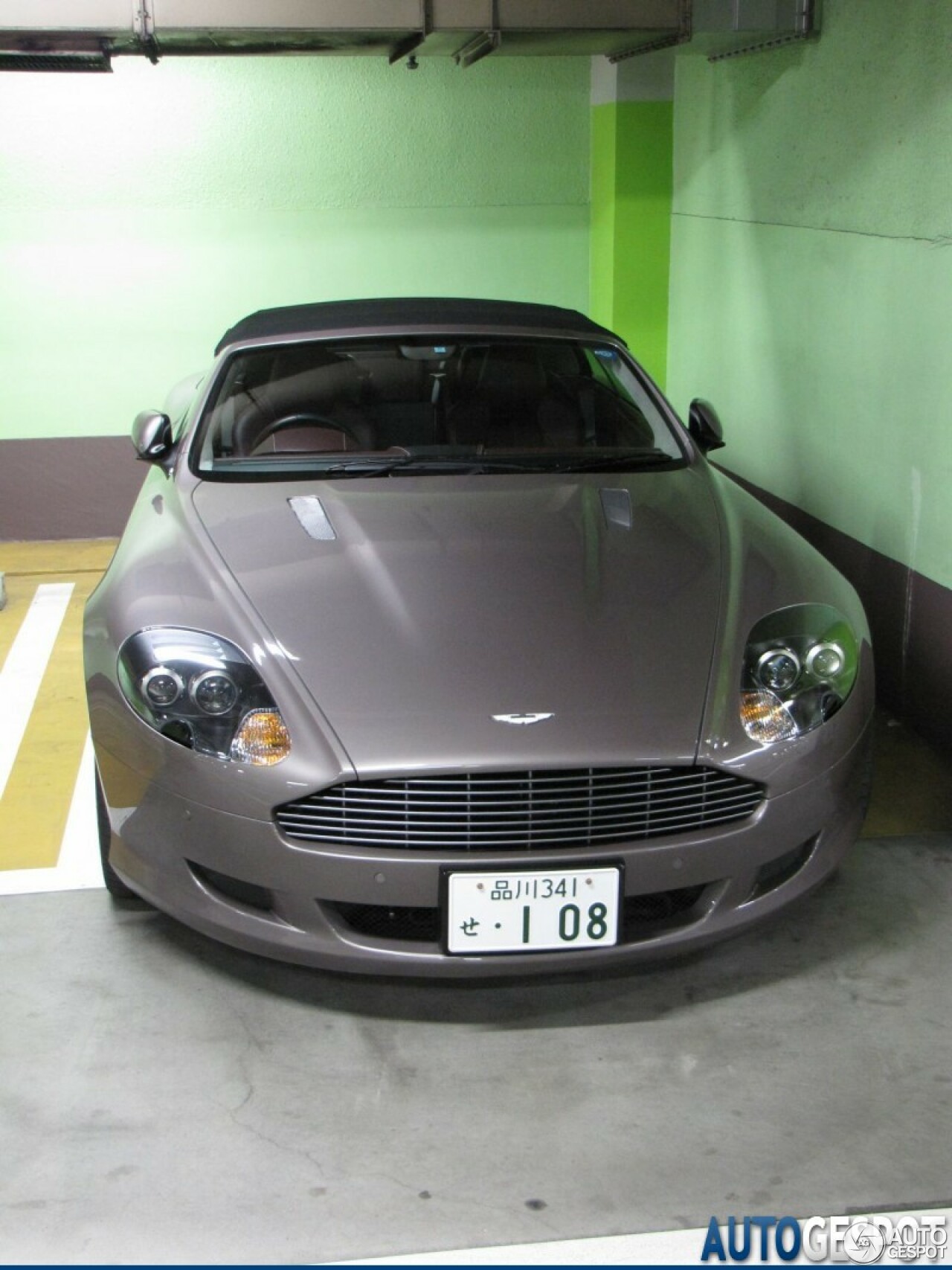 Aston Martin DB9 Volante