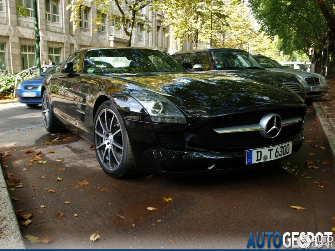 Mercedes-Benz SLS AMG