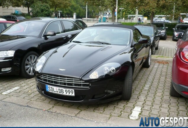 Aston Martin DB9 Volante