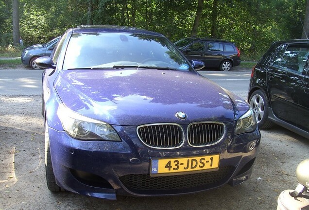 BMW M5 E60 2005