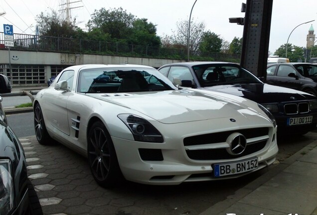 Mercedes-Benz SLS AMG