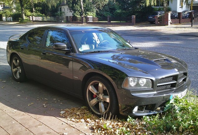 Dodge Charger SRT-8