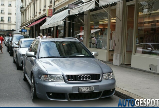 Audi RS4 Avant B5