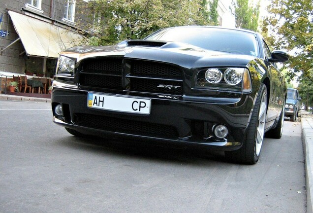 Dodge Charger SRT-8