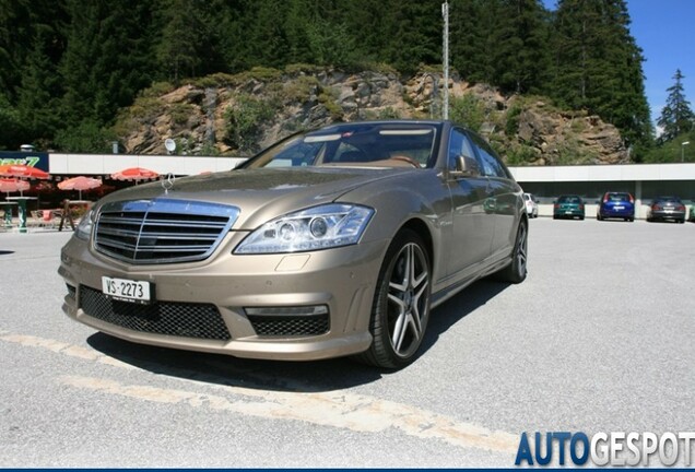 Mercedes-Benz S 65 AMG V221 2010