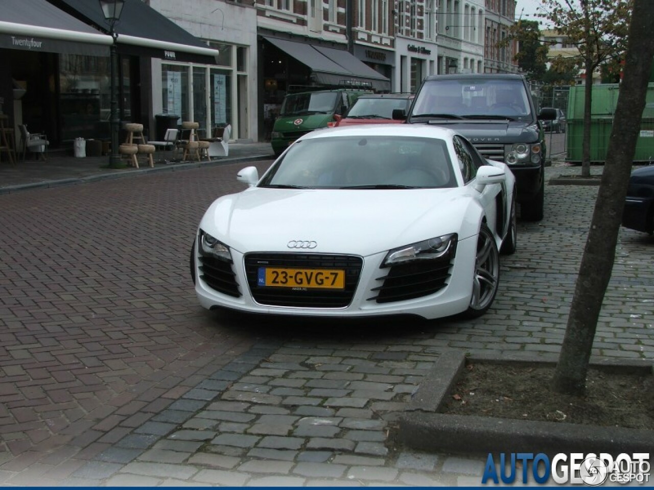 Audi R8