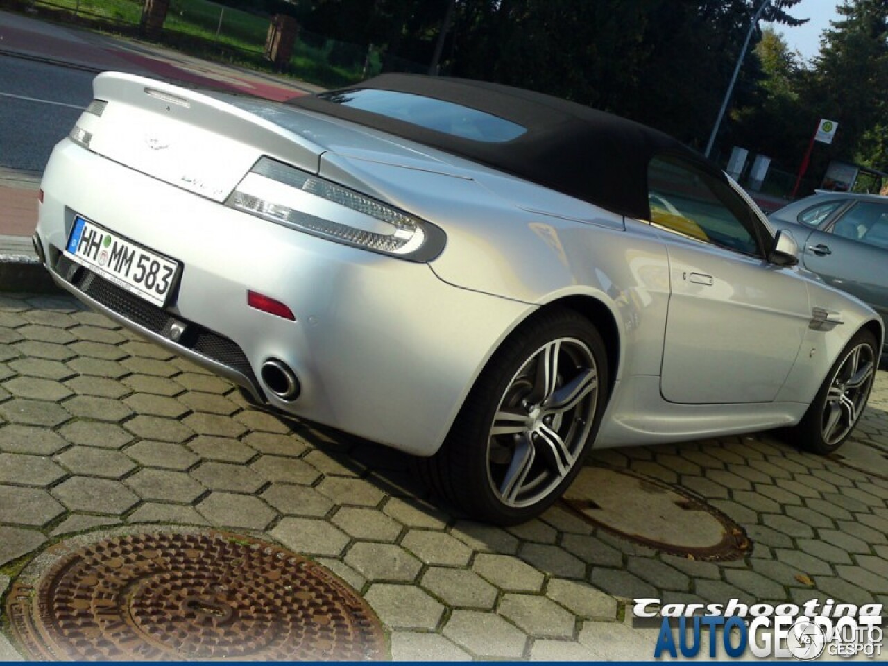 Aston Martin V8 Vantage N400 Roadster