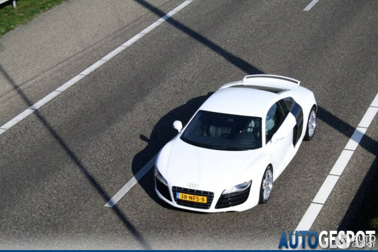 Audi R8 V10