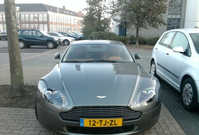 Aston Martin V8 Vantage