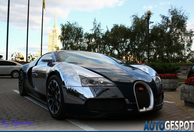 Bugatti Veyron 16.4 Status Design