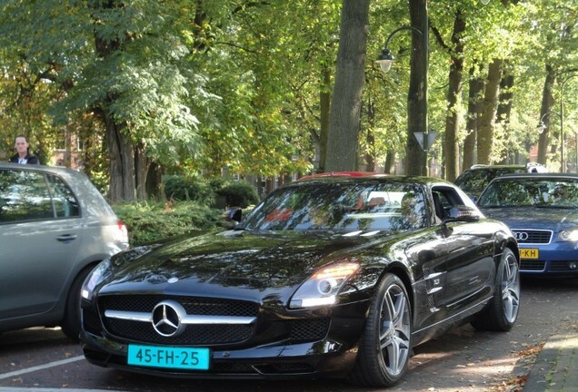 Mercedes-Benz SLS AMG