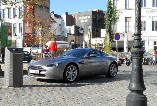 Aston Martin V8 Vantage