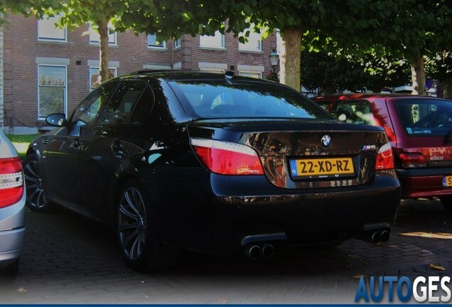 BMW M5 E60 2005