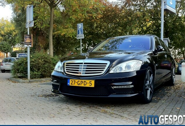 Mercedes-Benz S 63 AMG W221