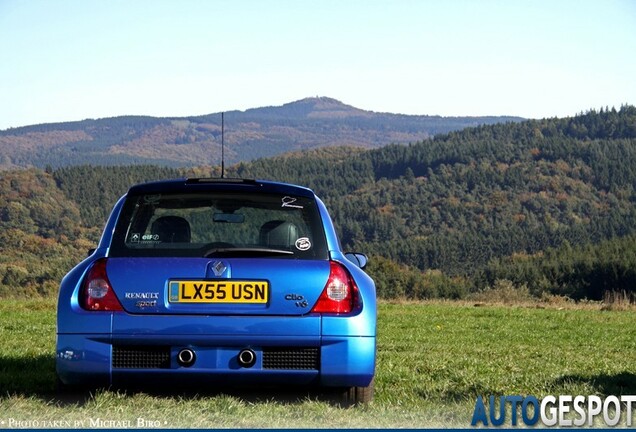 Renault Clio V6 Phase II