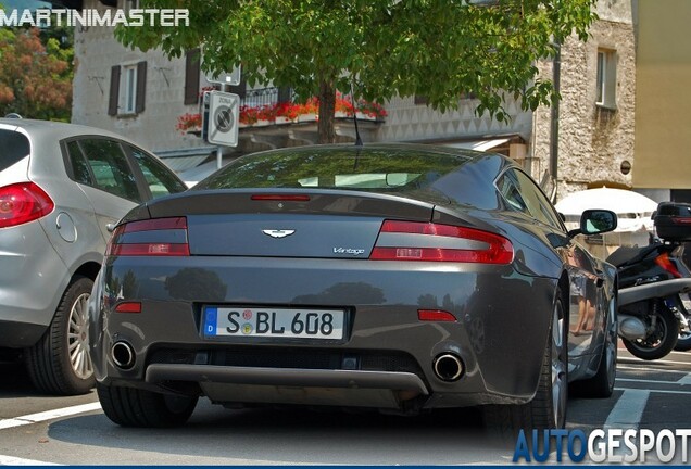 Aston Martin V8 Vantage