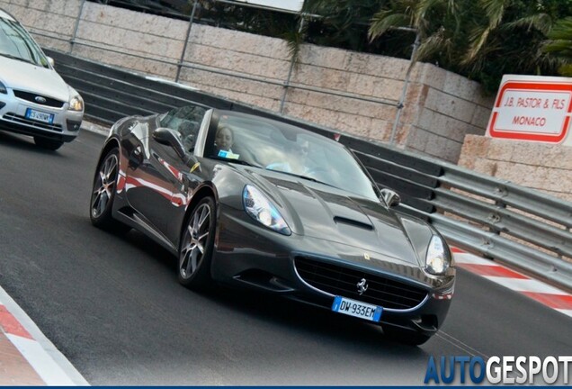 Ferrari California