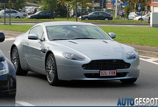 Aston Martin V8 Vantage