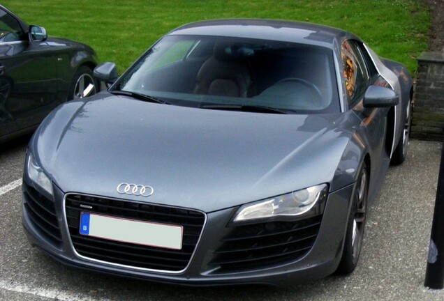 Audi R8