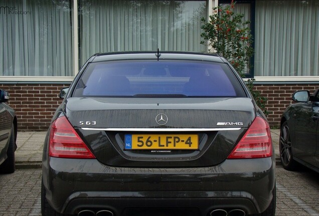 Mercedes-Benz S 63 AMG W221 2010