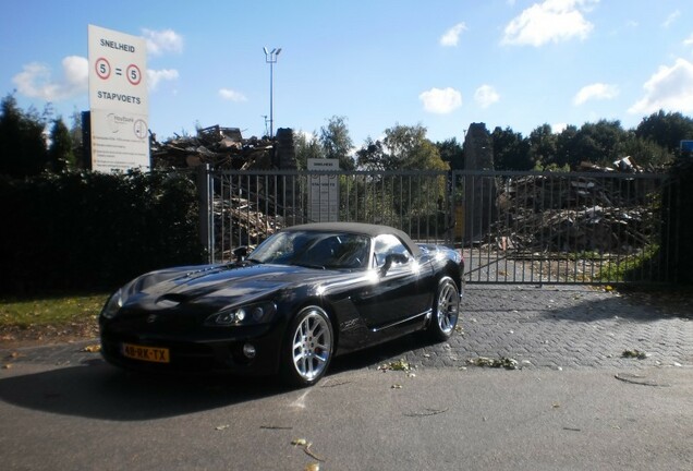 Dodge Viper SRT-10 Roadster 2003