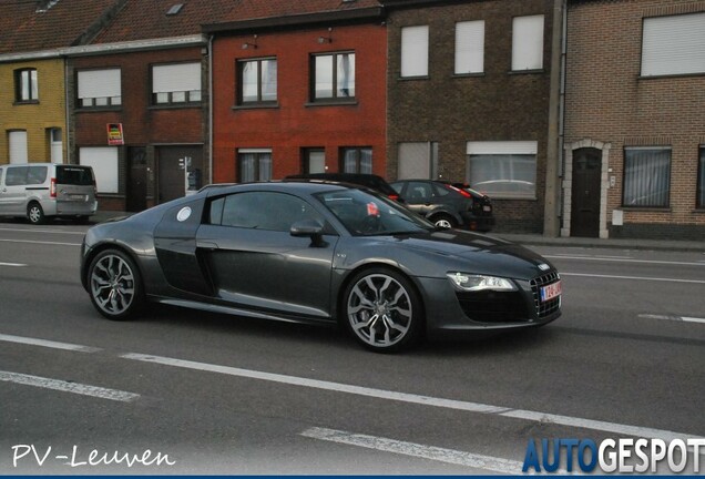 Audi R8 V10