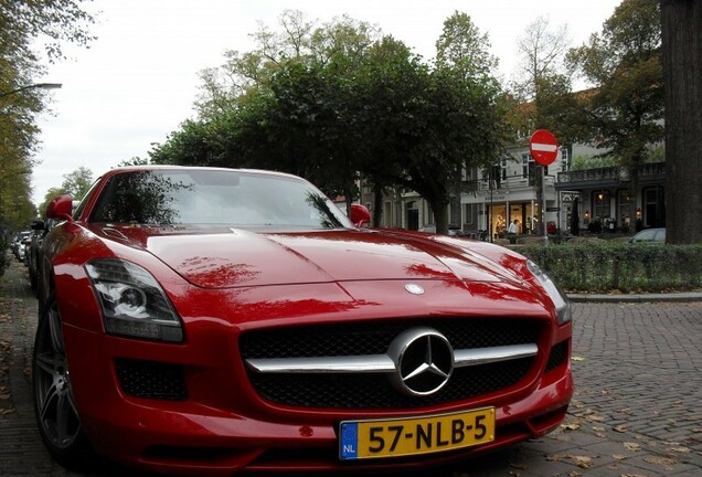 Mercedes-Benz SLS AMG