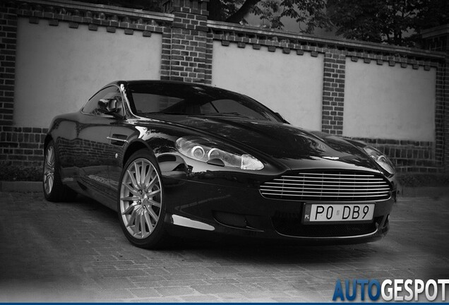 Aston Martin DB9