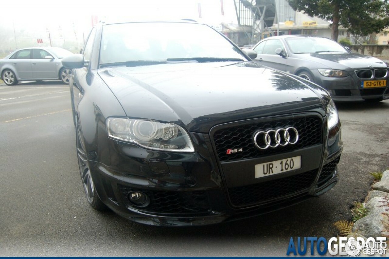 Audi RS4 Avant B7