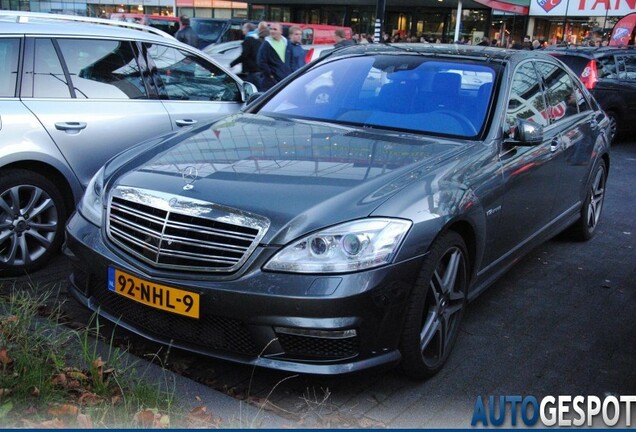 Mercedes-Benz S 65 AMG V221 2010