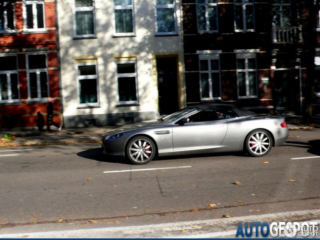 Aston Martin DB9 Volante