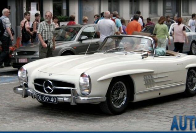 Mercedes-Benz 300SL Roadster