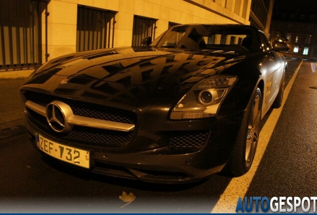 Mercedes-Benz SLS AMG