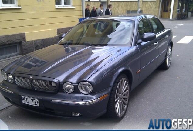 Jaguar XJR