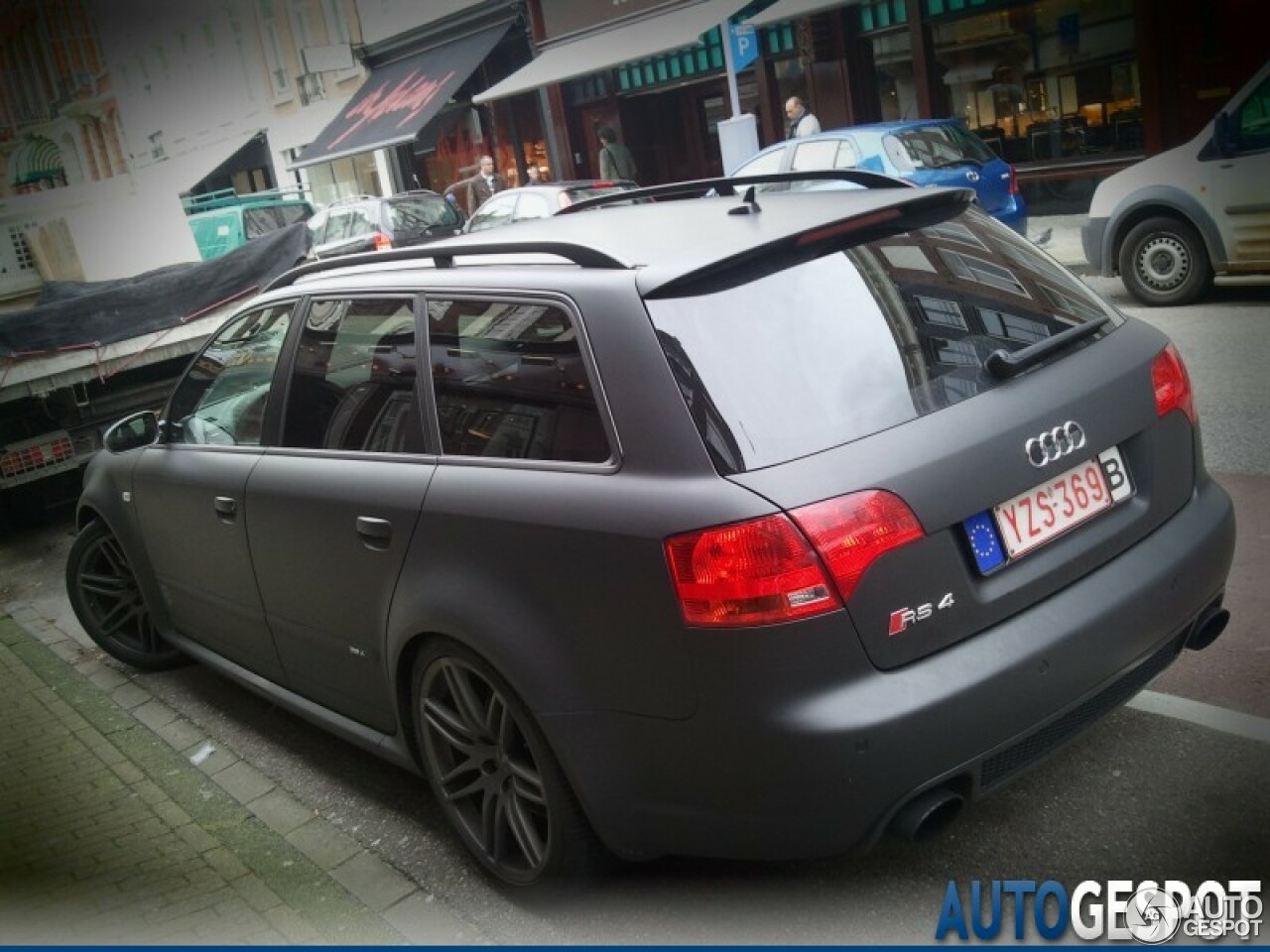 Audi RS4 Avant B7